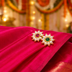 Elegant Pearl Floral Saree Pin